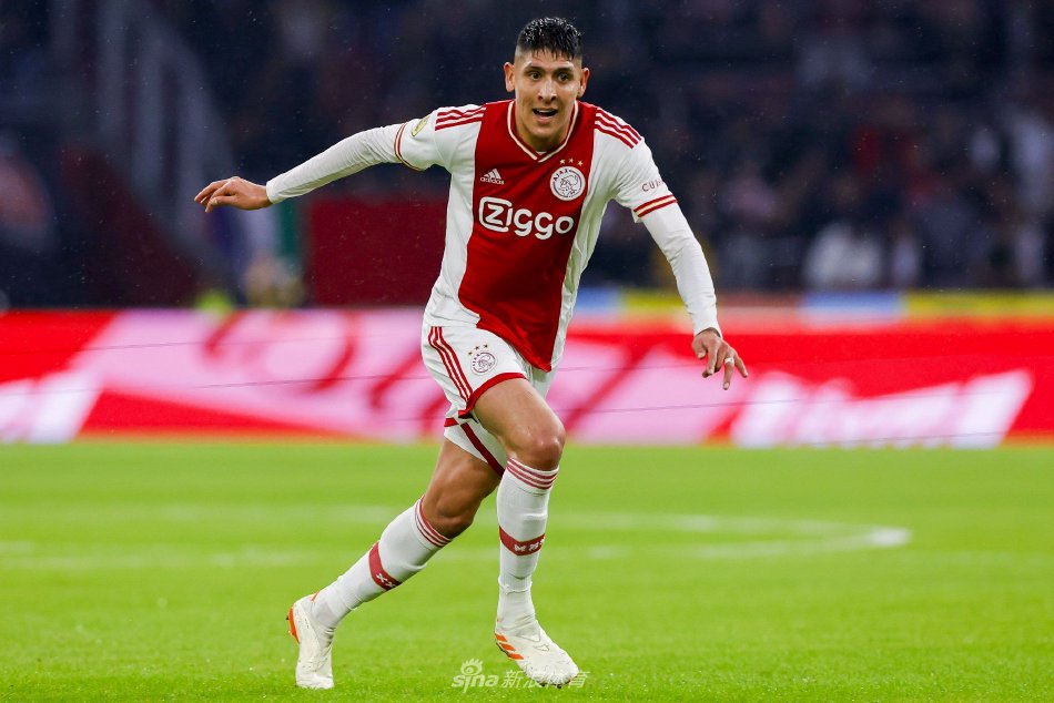 继续展现出 继续展现出